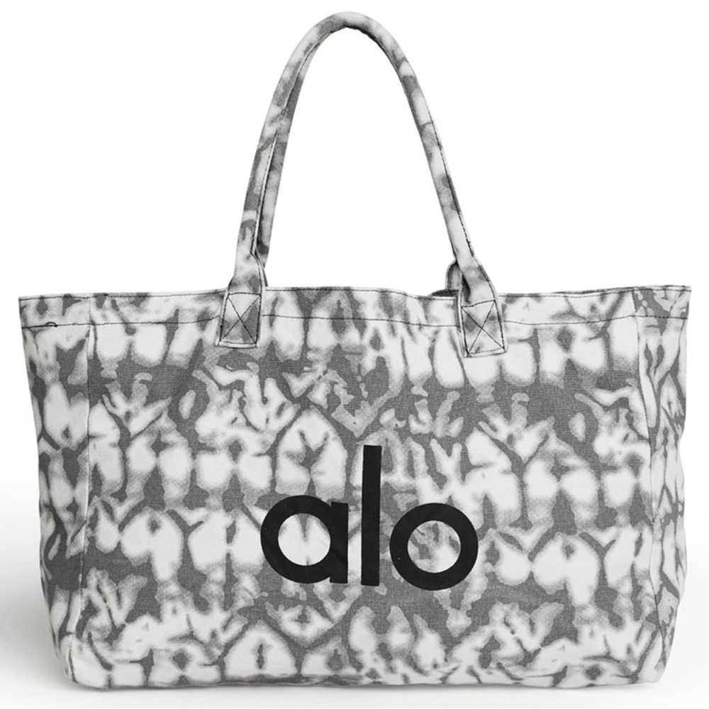 Alo Yoga Shopper Tote